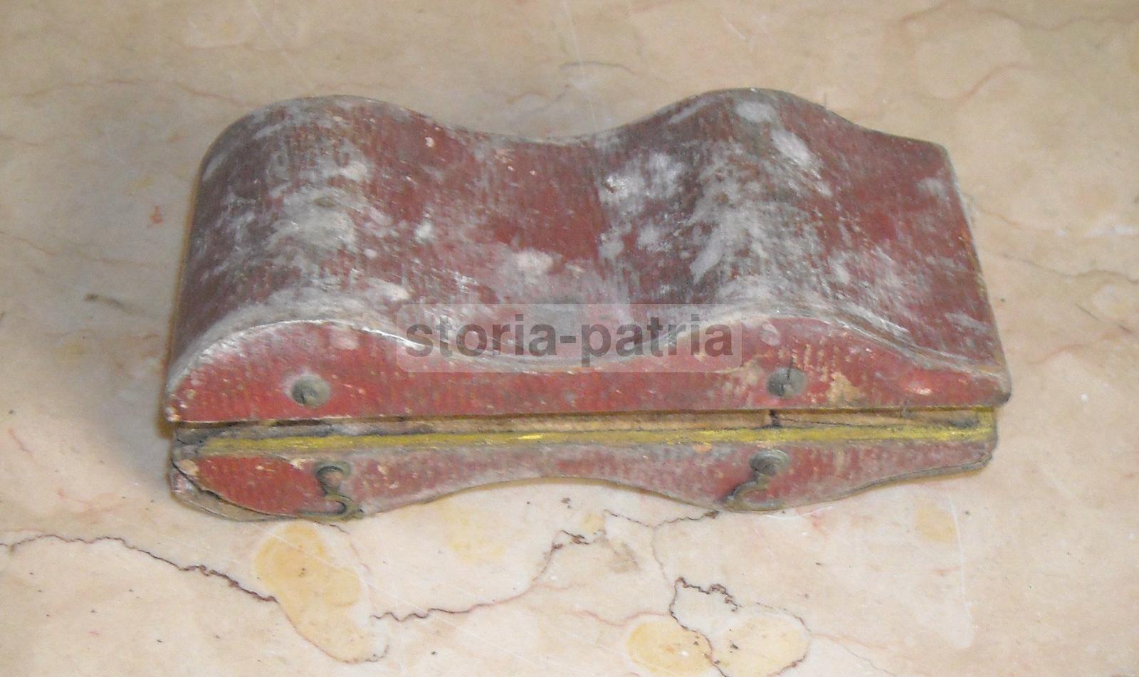 Antico Astuccio, Decorativo Modellato, Utile Per Antichi Binocoli, Da Collezione immagine 3