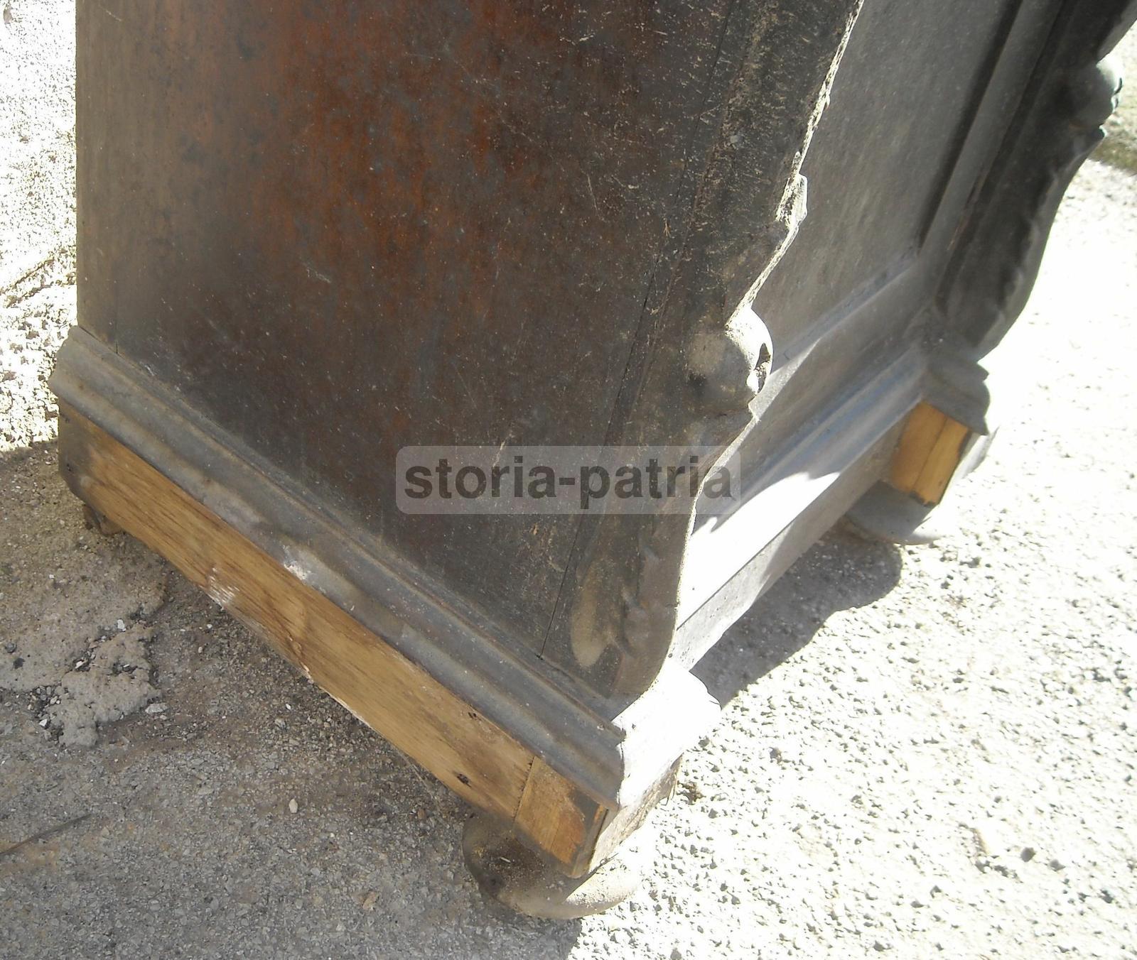 Antico Mobile, Utilissimo Comodino, Decorative Sculture Lignee, Ebanisteria d'Epoca immagine 6