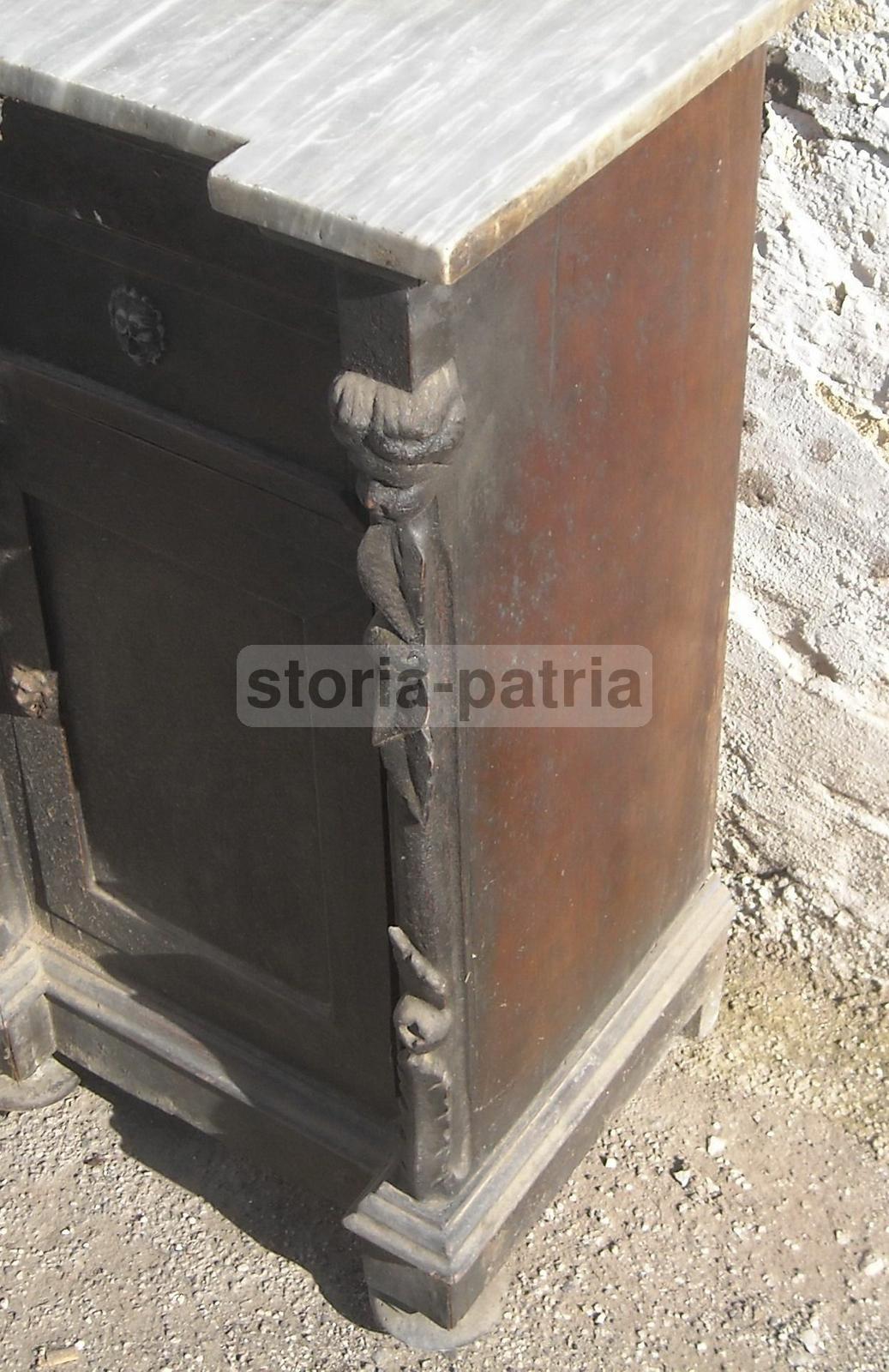Antico Mobile, Utilissimo Comodino, Decorative Sculture Lignee, Ebanisteria d'Epoca immagine 10