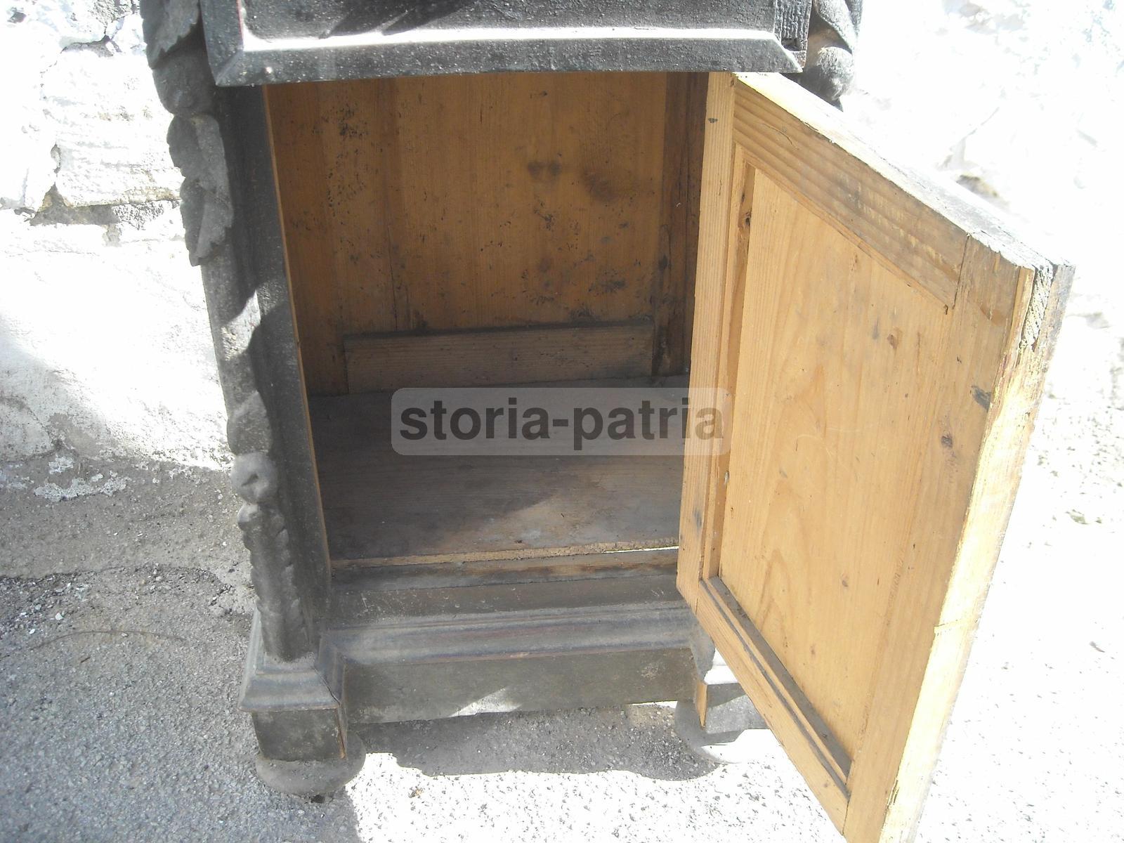 Antico Mobile, Utilissimo Comodino, Decorative Sculture Lignee, Ebanisteria d'Epoca immagine 16