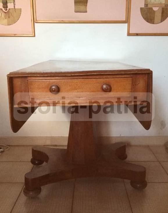 Antico Tavolo, Piano Con Alette, Decorativo, Utilissimo, Ovunque Collocabile, d'Epoca immagine 1