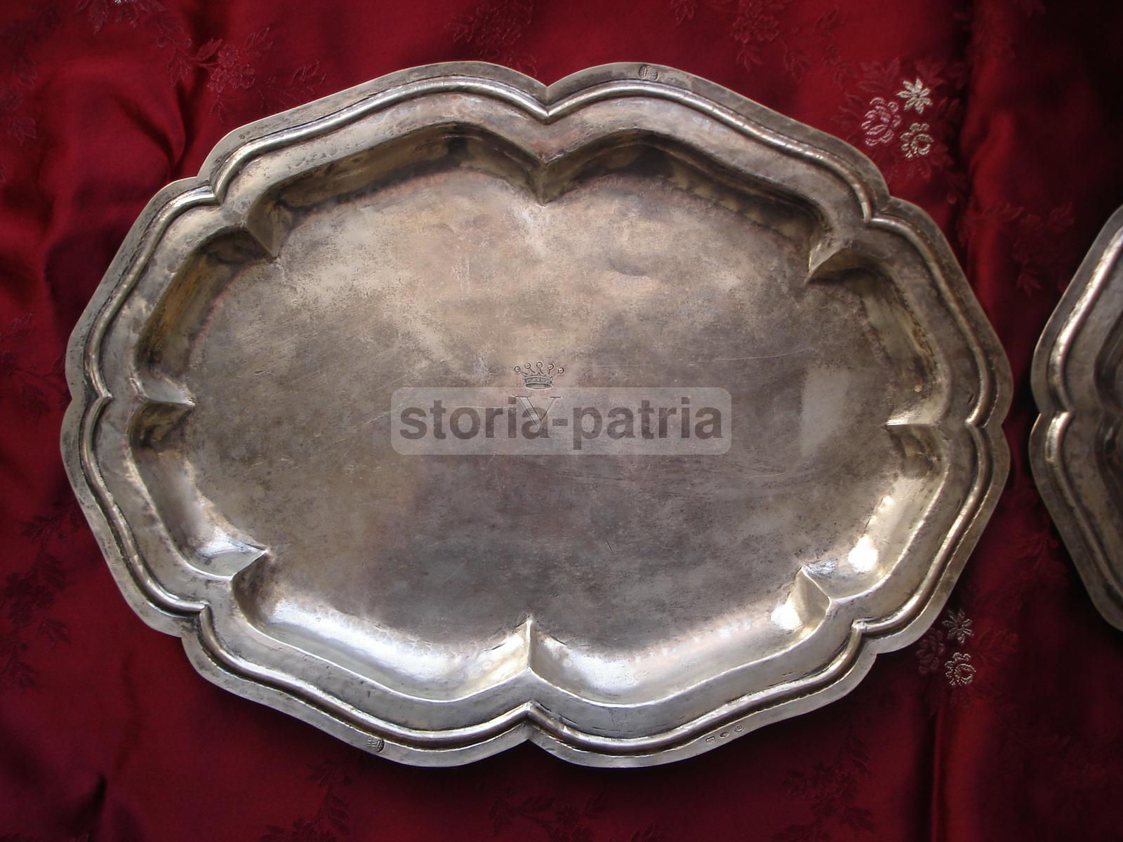 Araldica, Interessante Argenteria Di Famiglia, Decorativo Piatto Ovale, V Coronata immagine 15