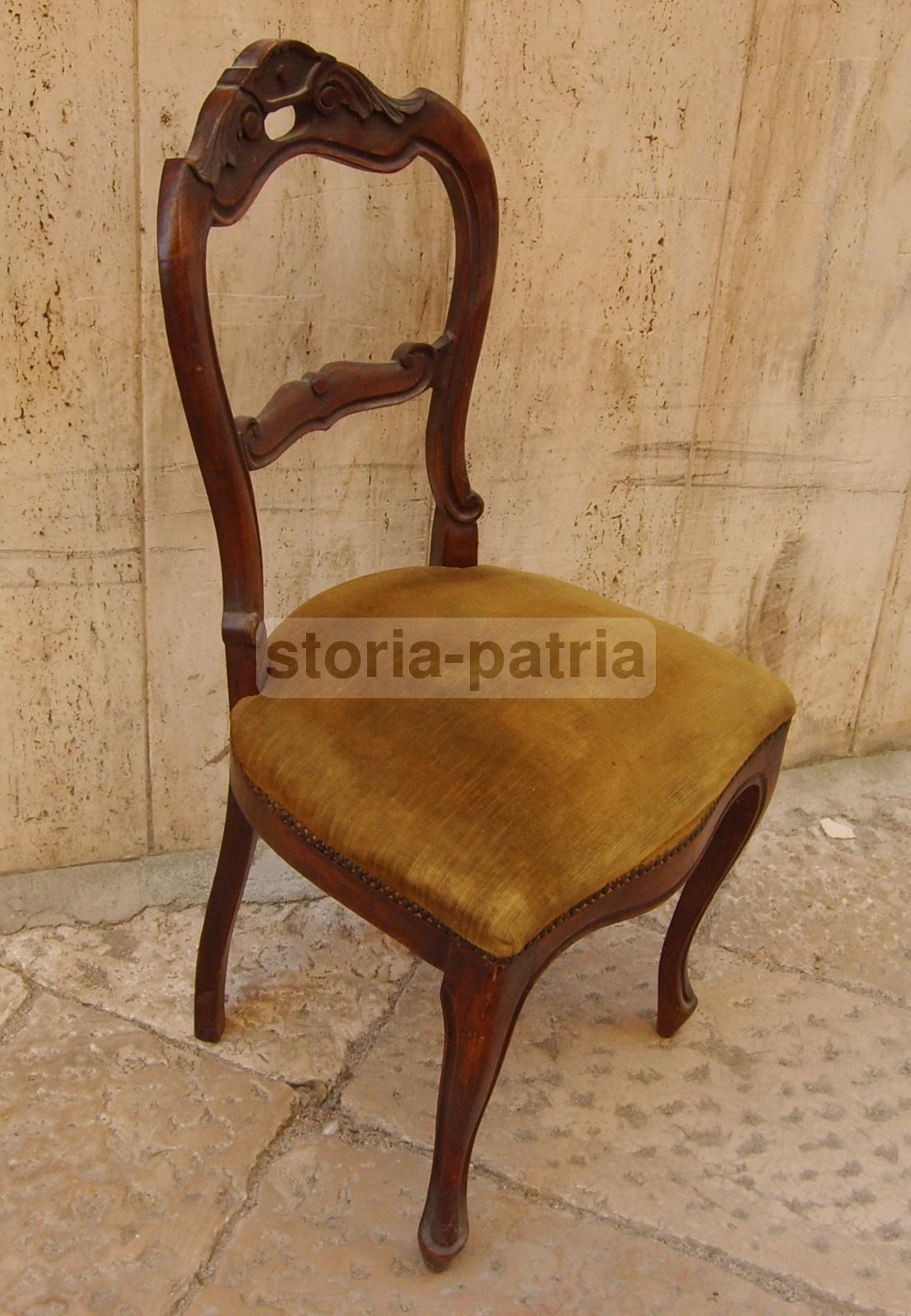Arredamenti d'Epoca, Decorativa Sedia Imbottita, Da Restaurare, Utile Per Vari Usi immagine 5