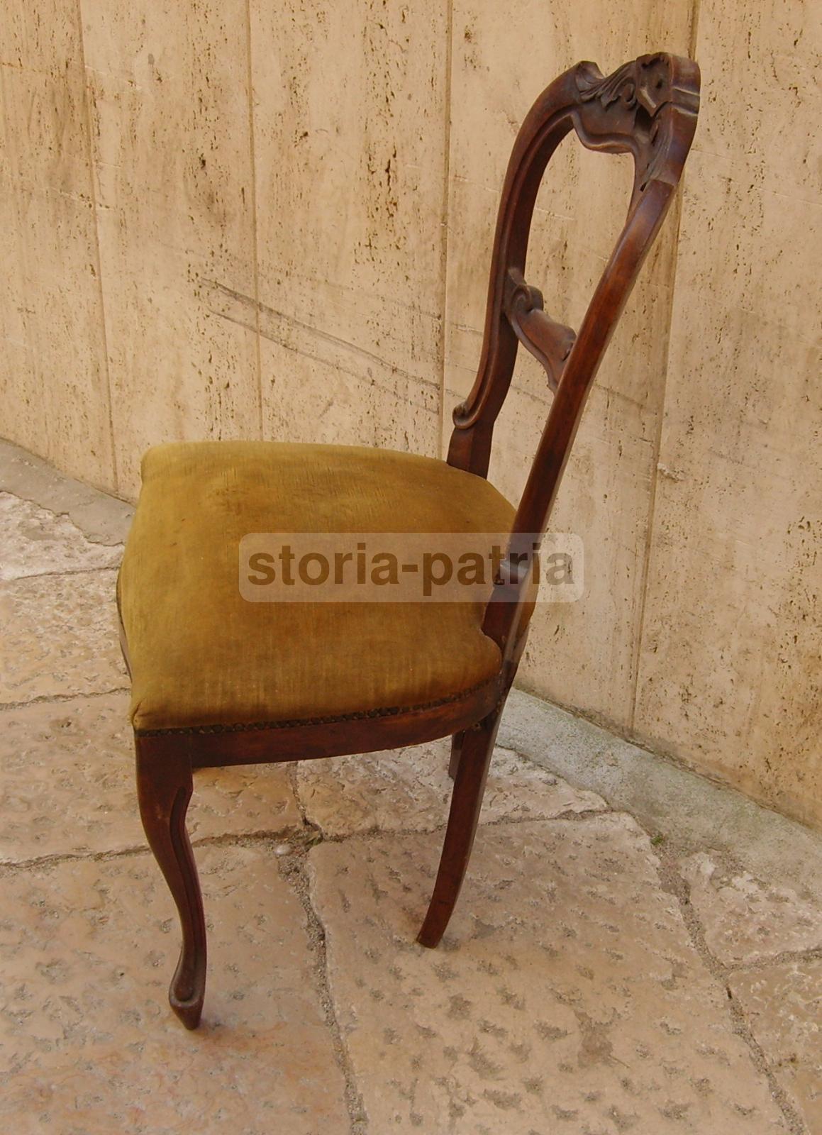 Arredamenti d'Epoca, Decorativa Sedia Imbottita, Da Restaurare, Utile Per Vari Usi immagine 6