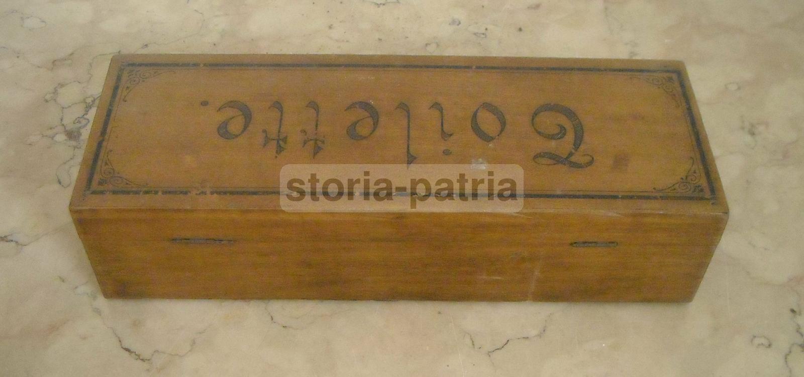 Graziosa Scatola Legno, Astuccio Per Articoli Da Toilette, Decorativa, d'Epoca immagine 4