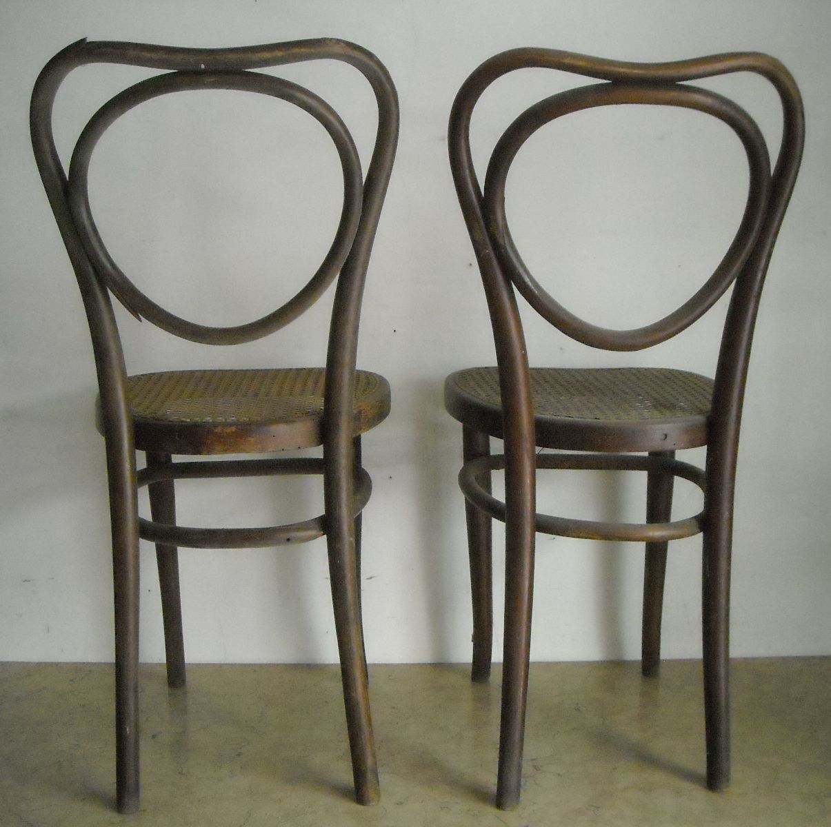 Modernariato, Decorativa Coppia Di Antiche Sedie, Fondo Impagliato, Marchio Kohn immagine 6