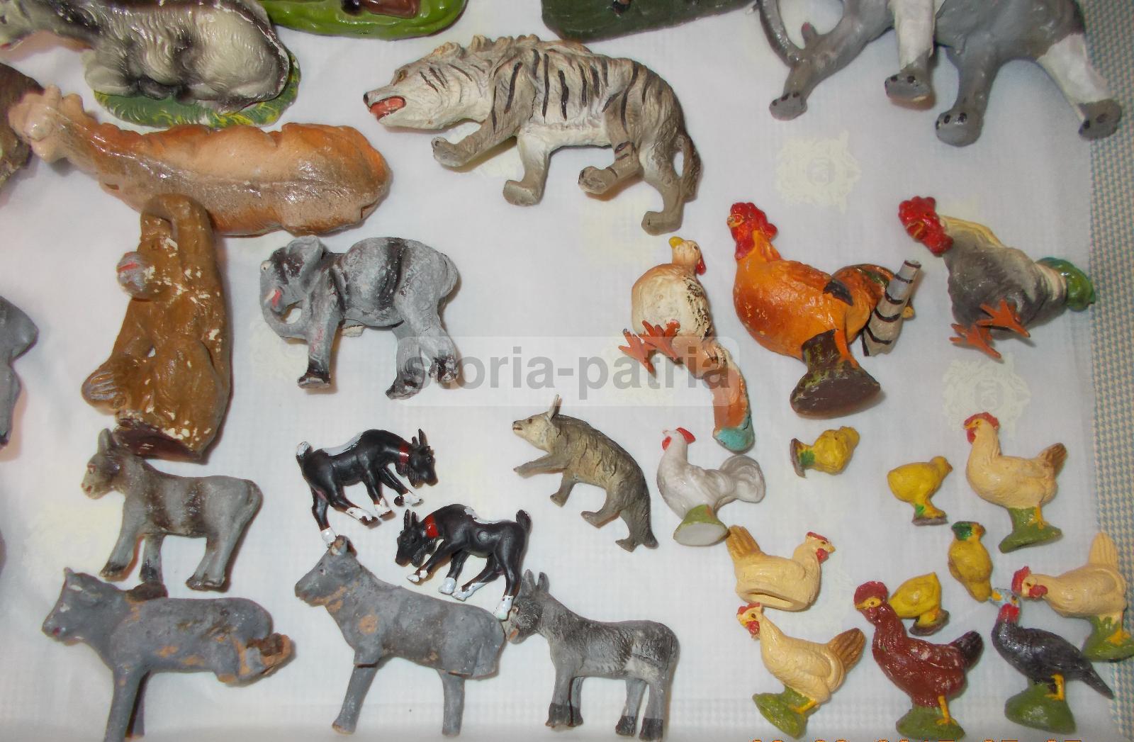 Sculturine Da Collezione, Animali Vari, Mucche, Asini, Galline, Per Presepi O Diorami immagine 1